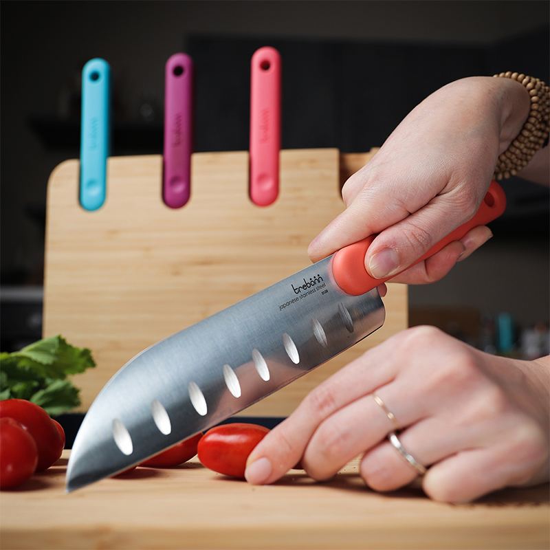 Tabla de cortar de bambú con cuchillo Chef integrado.