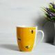 Taza de cerámica motivo abeja 38 cl