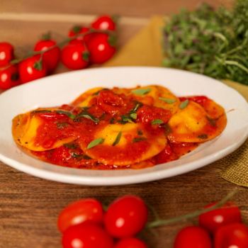 Pasta fresca y tiramisú della mamma