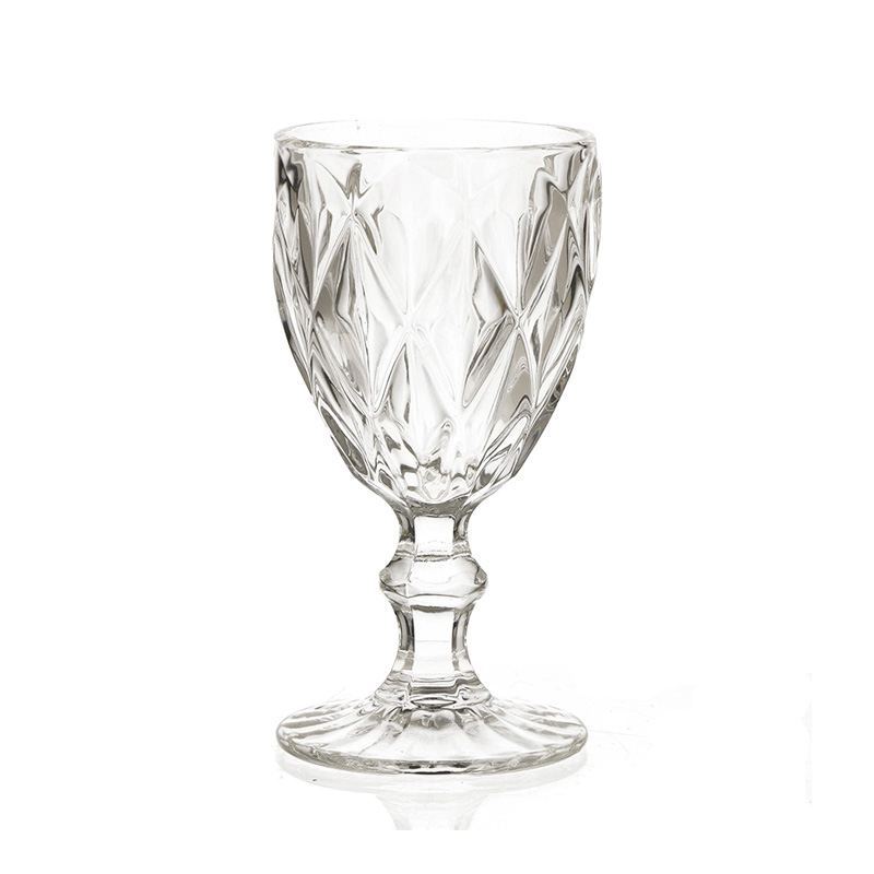 Copa de cristal transparente, para disfrutar de tus bebidas.