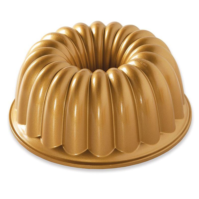 Molde para bizcocho antiadherente Bundt Elegant Party de Nordic Ware.