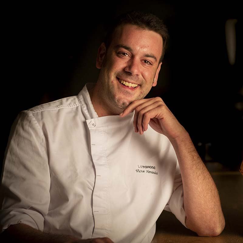 VÍCTOR HERNÁNDEZ "LA TAHONA DELICATESSEN"