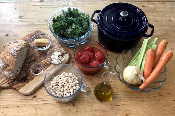 INGREDIENTES PARA LA RIBOLLITA